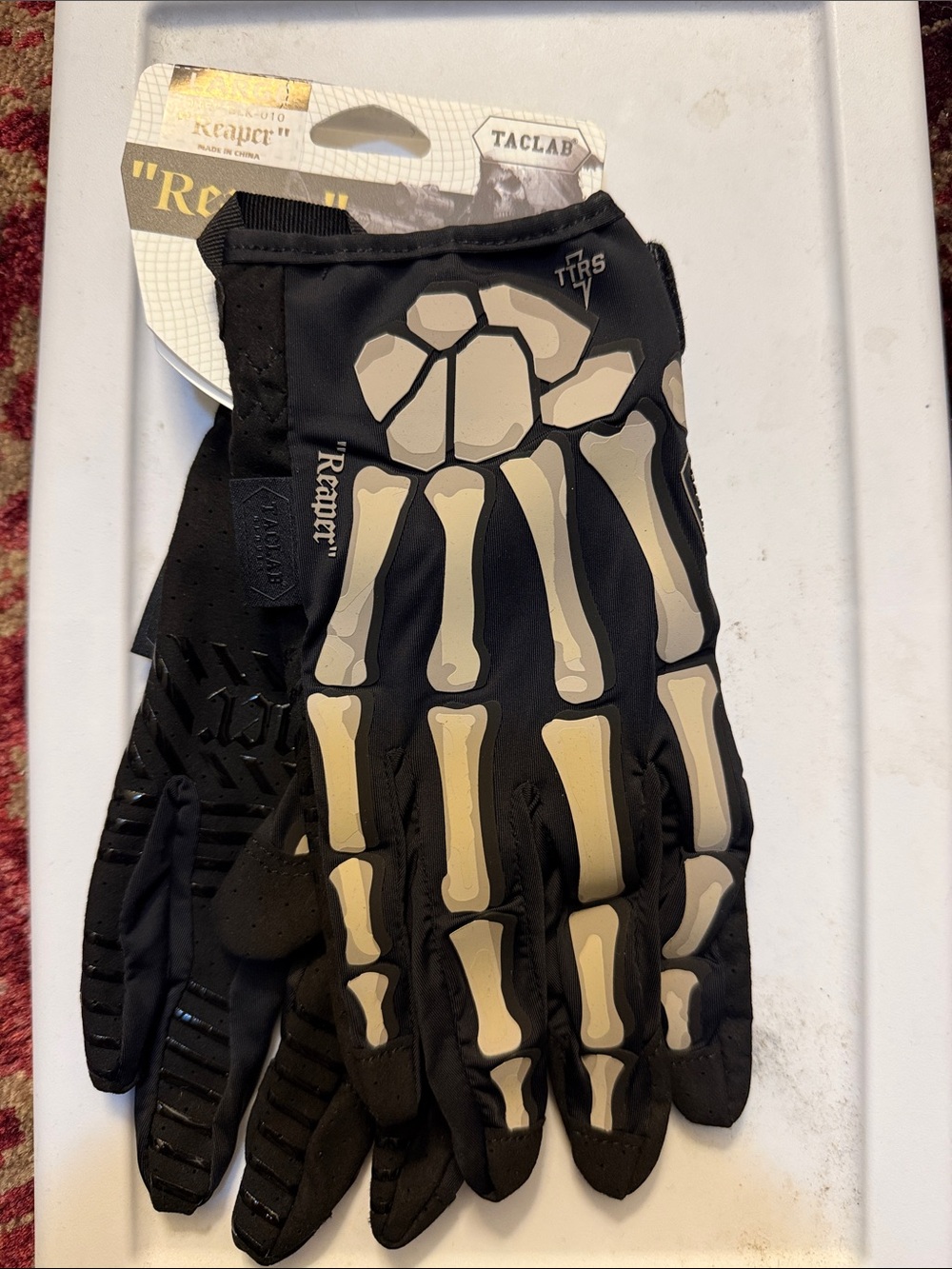 Men's Black Reaper Tactical Gloves with Grey Skeleton Print